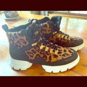 Women leopard print high tops.
